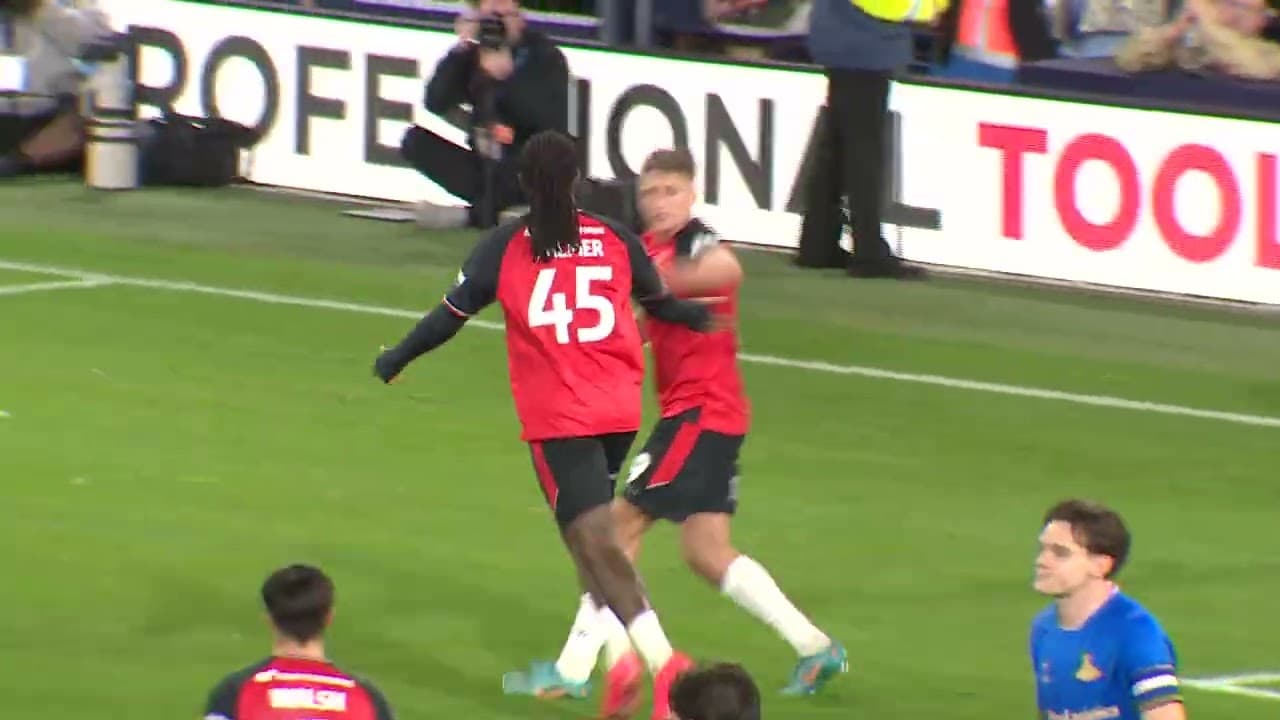 Luton Town v Doncaster Rovers Highlights thumbnail