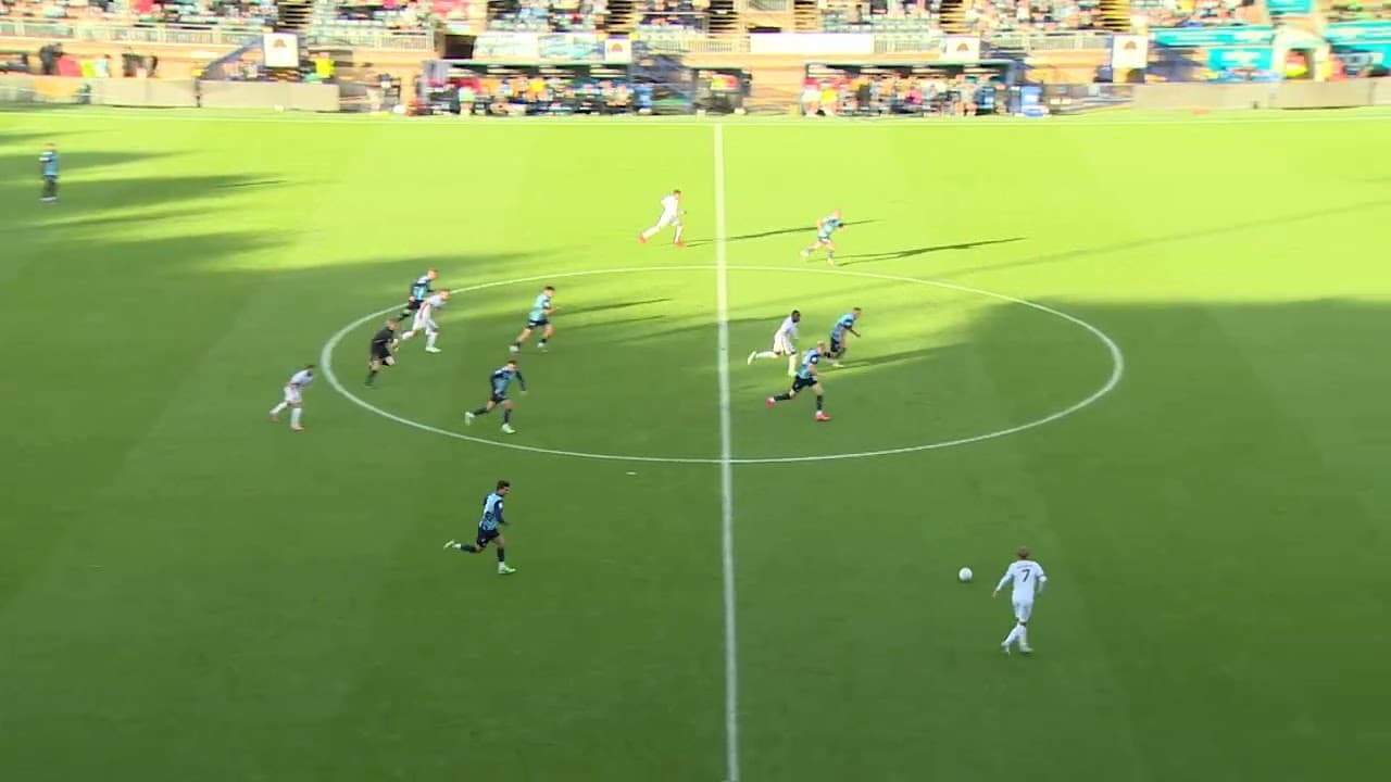 Wycombe Wanderers v Luton Town Highlights thumbnail